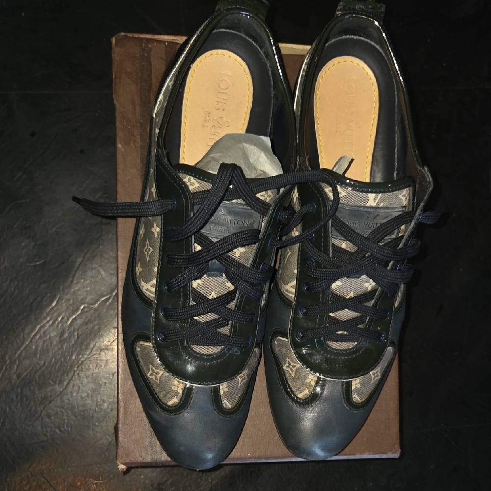 Louis Vuitton Black Sneakers with Mixed Material Design
